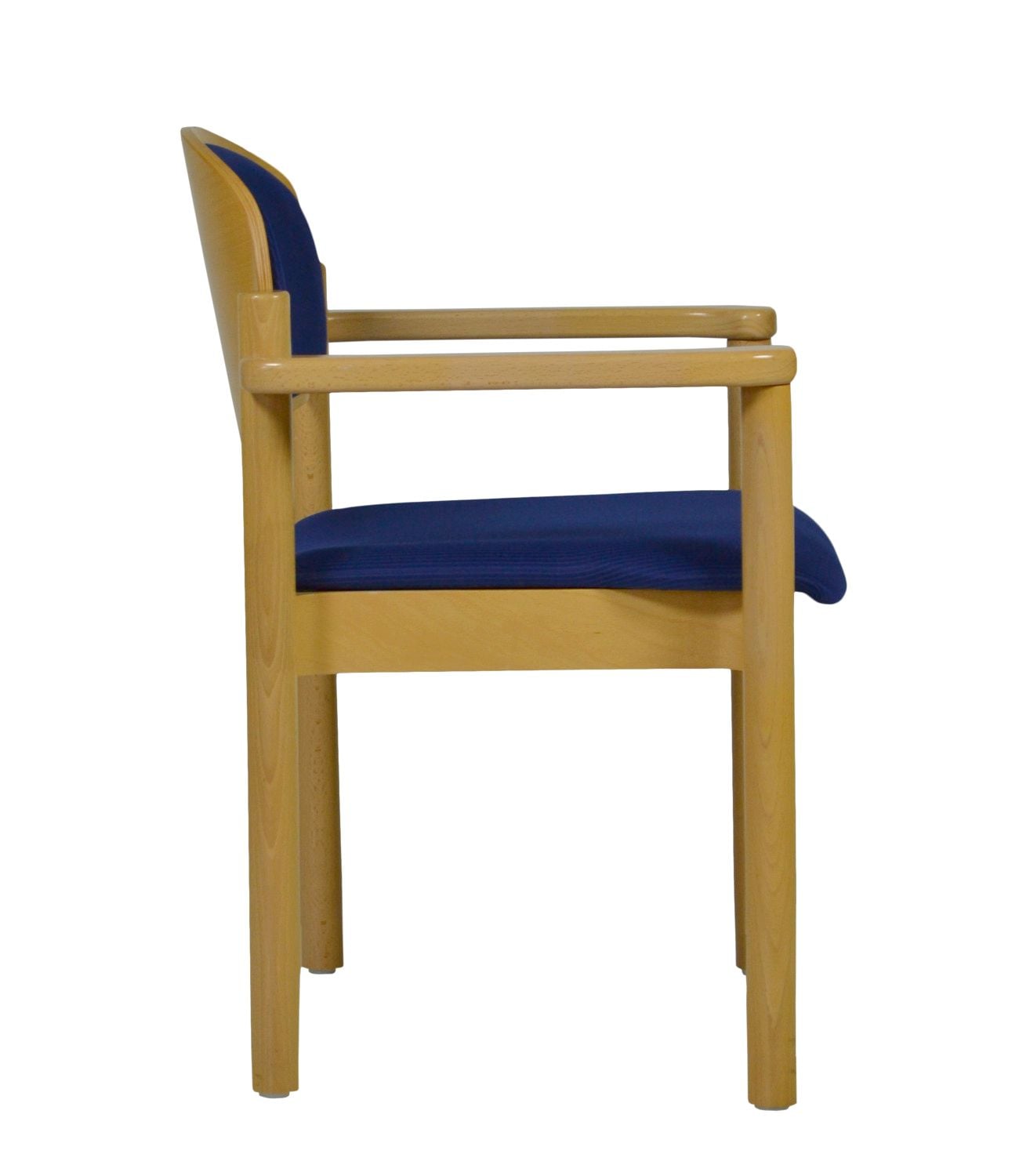 Seniorenstuhl-Albir-mit-Armlehne-seite-heller Holzstuhl für Heime Albir