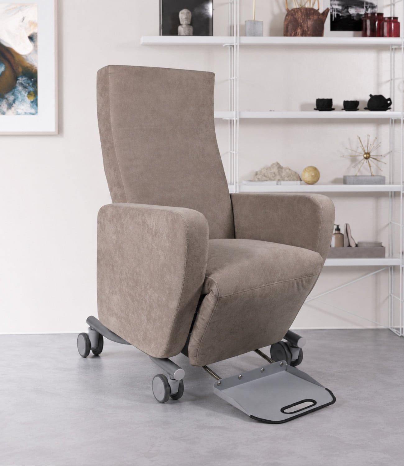 Pflegesessel Lohra Care mit Fussbrett Pflegesessel Lohra Care mit Fussbrett